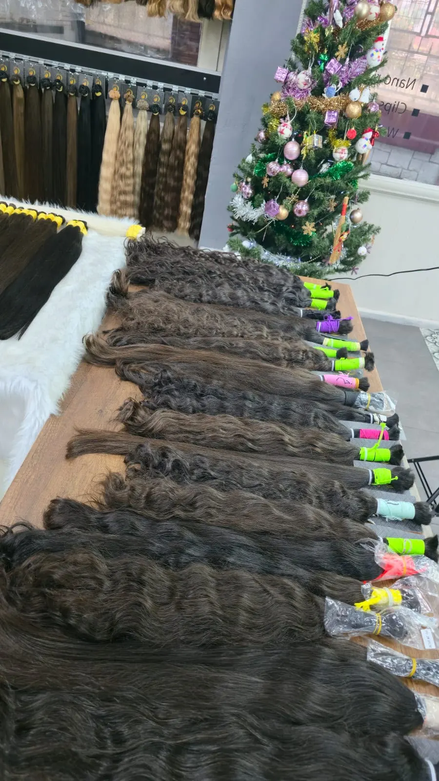 Clip-in weft stack · seamless clips — 100% Remy clip-in hair extensions in Dubai