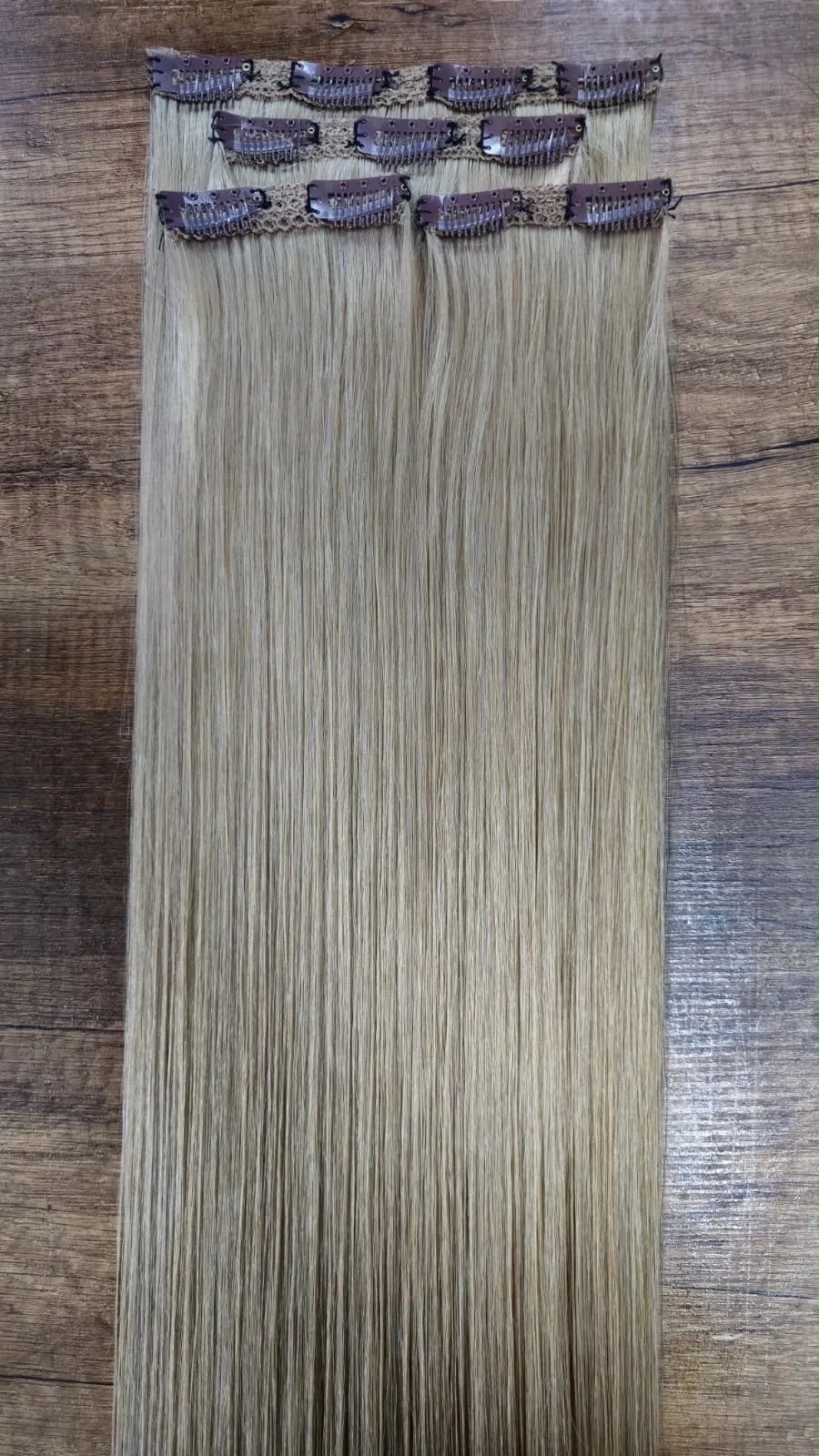 I-tip nano bundles · ombré blend — balayage · 100% Remy I-tip nano-ring hair extensions in Dubai